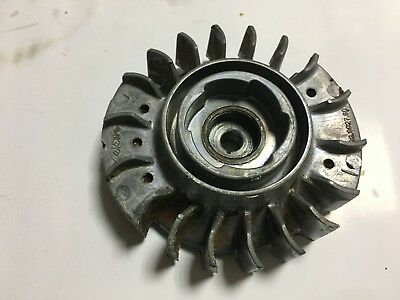 227500 VOLANO ROTORE COMPLETO MOTOSEGA McCULLOCH TITAN 51 55 60