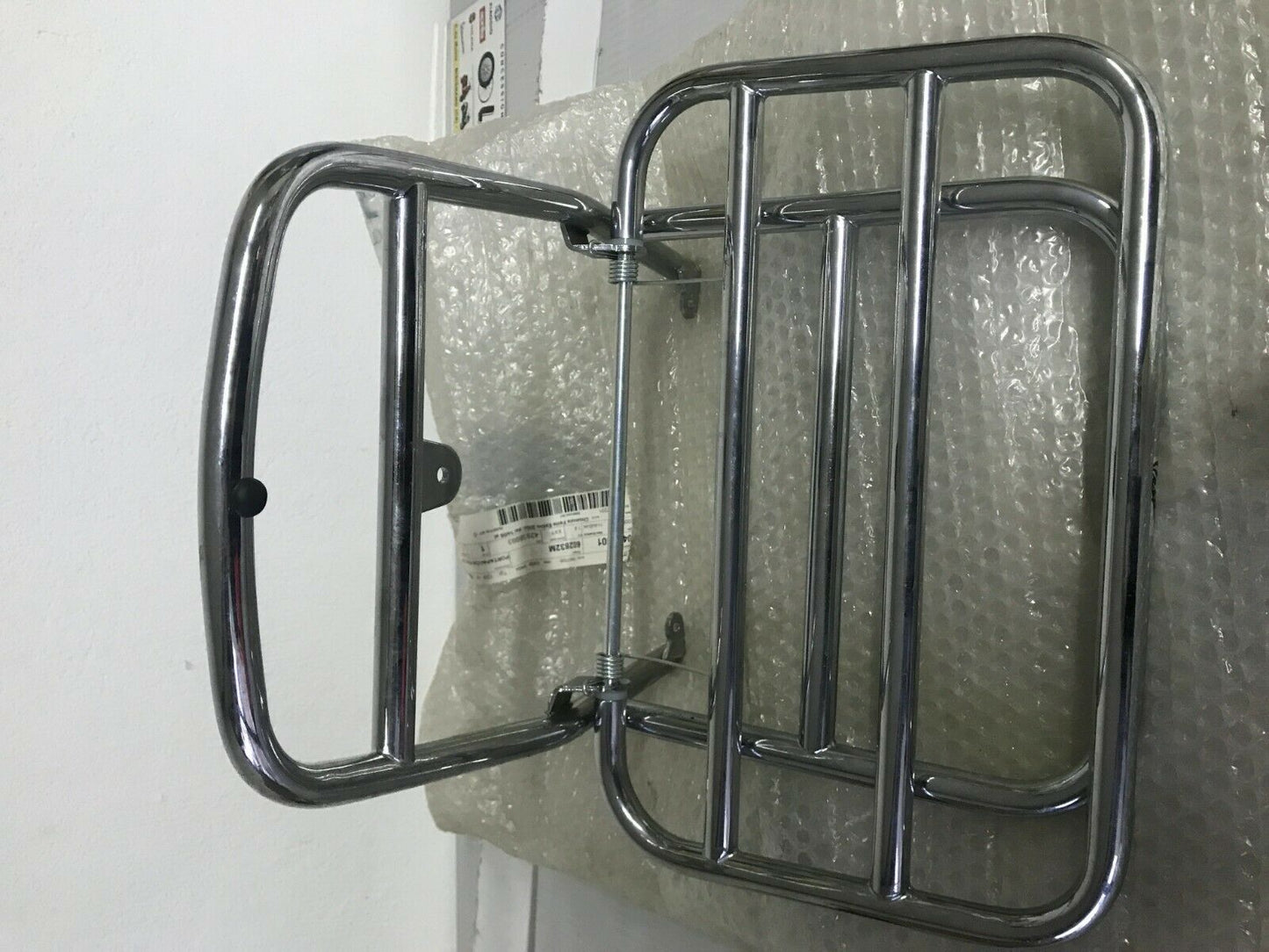 602832M PORTAPACCHI POSTERIORE CROMATO PIAGGIO VESPA GT