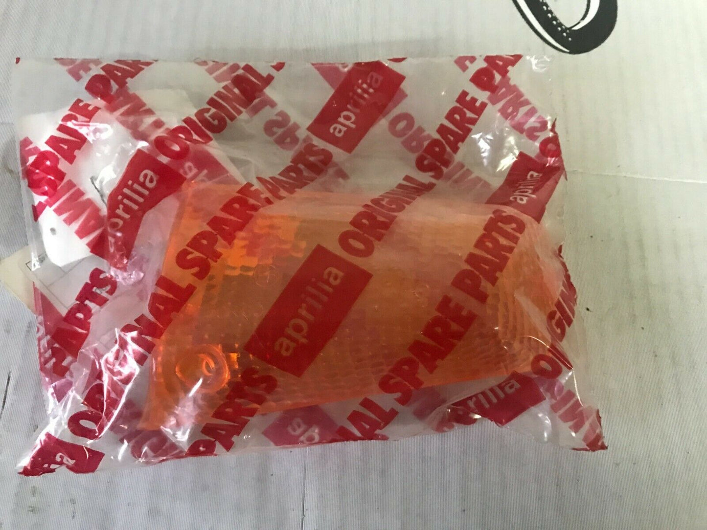 AP8212411 VETRO INDICATORE DIREZIONALE ANTERIORE SX APRILIA AMICO 92-98