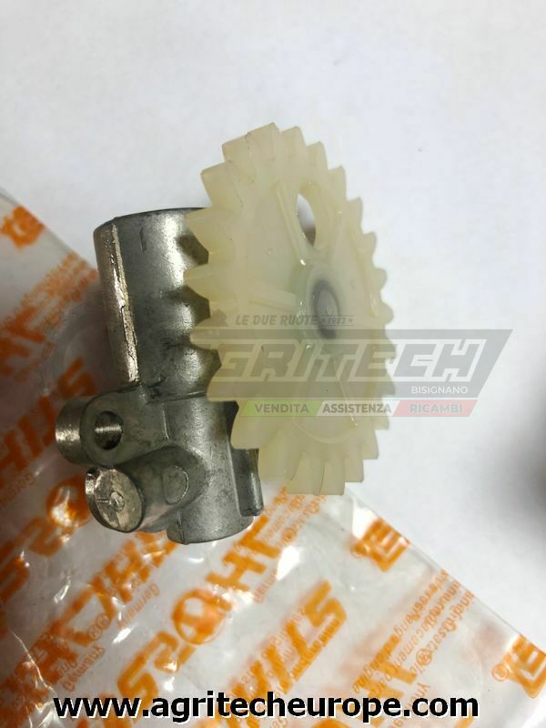 11146403200 POMPA OLIO MOTOSEGA STIHL 020T 1114 vecchio tipo MS 020 MS020
