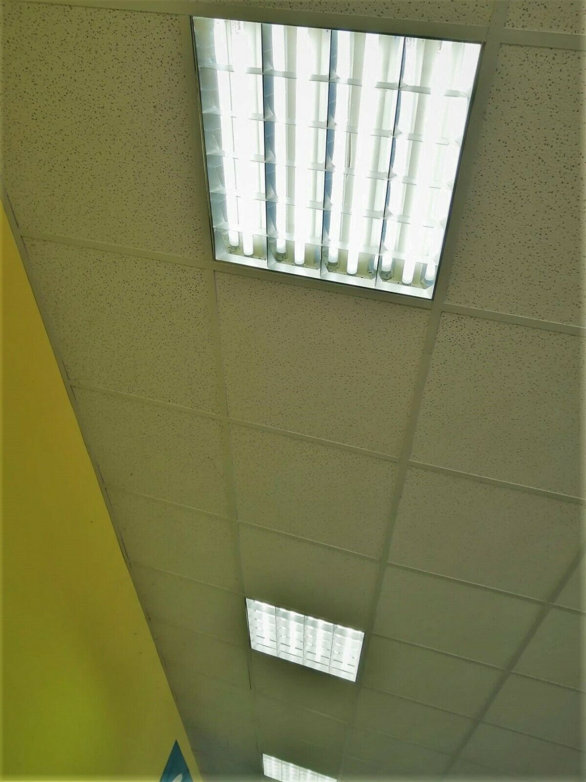 Usato PLAFONIERA NEON 4x18W DA INCASSO 60 X 60 ufficio negozio FUNZIONANTE kit