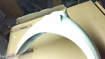 AP 8226846 PARAFANGO ANTERIORE BIANCO APRILIA SCARABEO 50cc '00 '06 verniciato