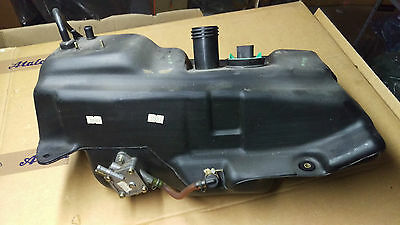 SERBATOIO CARBURANTE BENZINA PIAGGIO HEXAGON LX LX4 125 LXT 180 fuel tank 577527