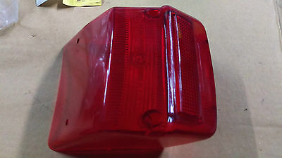 VETRO STOP FANALE POSTERIORE PIAGGIO VESPA 50cc 125cc 180cc SPRINT VELOCE RALLY