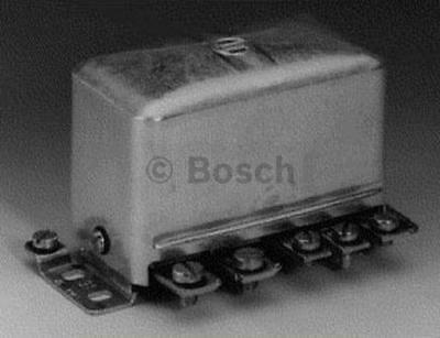 0190219001 REGOLATORE DI TENSIONE ALTERNATORE BOSCH Piaggio Agria Volvo Bomag
