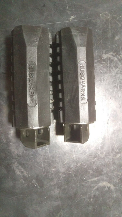 8A0078447 KIT POGGIAPIEDI PASSEGGERO ORIGINALE HUSQVARNA TE TC 410 610 '99