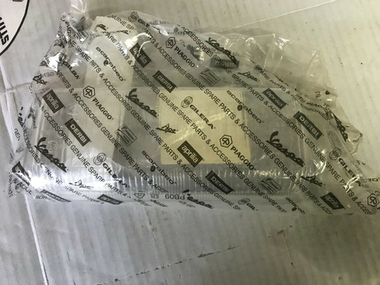AP8212409 VETRO FANALE ANTERIORE AMICO