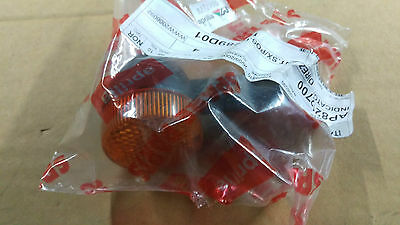 AP8212700 INDICATORE FRECCIA ANTERIORE SX POSTERIORE DX APRILIA RALLY SCARABEO