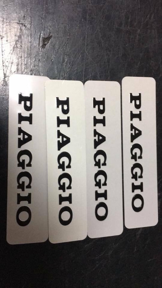 COPPIA FREGI PIAGGIO targhetta adesivo stickers ciao si boss grillo PERFETTI