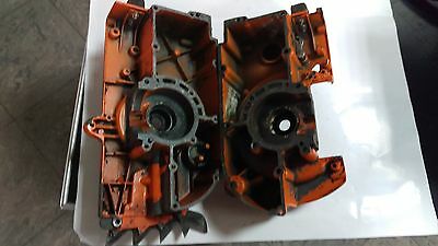 COPPIA CARTER SUPPORTO MOTORE SERBATOI ORIGINALE MOTOSEGA BLITZ 600 OLEOMAC