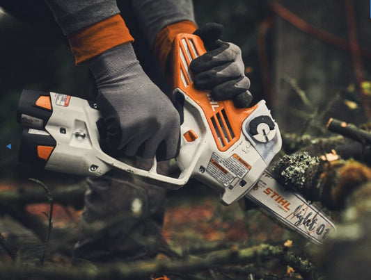 Kit Potatore a batteria Professionale Originale Stihl GT 40 con pompa olio integrata